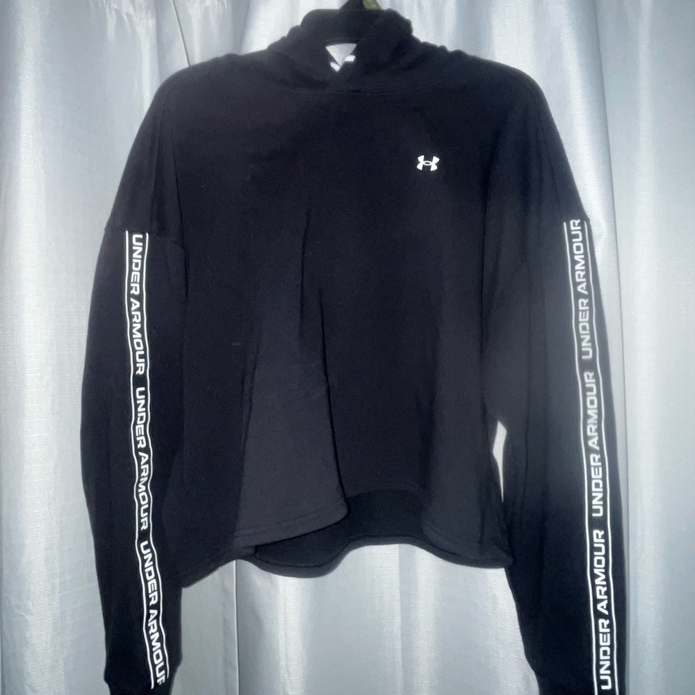 Under Armour Ladies cropped black hoodie size xl